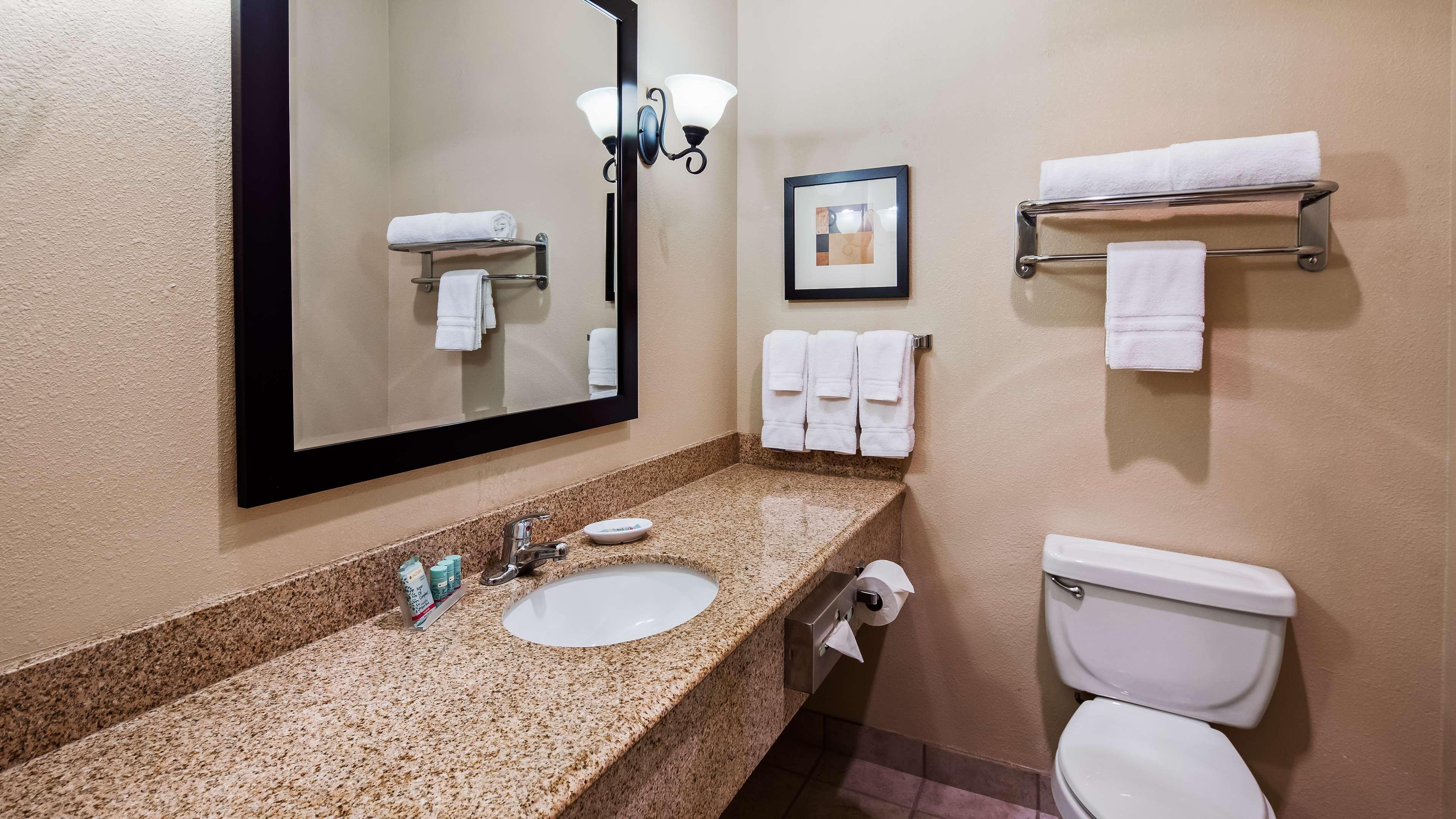 Best Western Oasis Inn Canadian Экстерьер фото