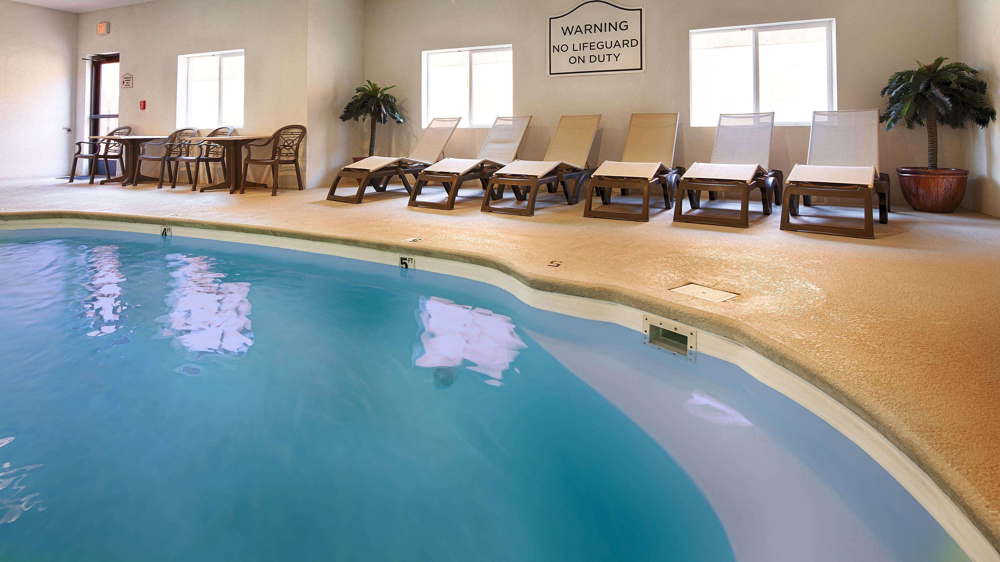 Best Western Oasis Inn Canadian Экстерьер фото