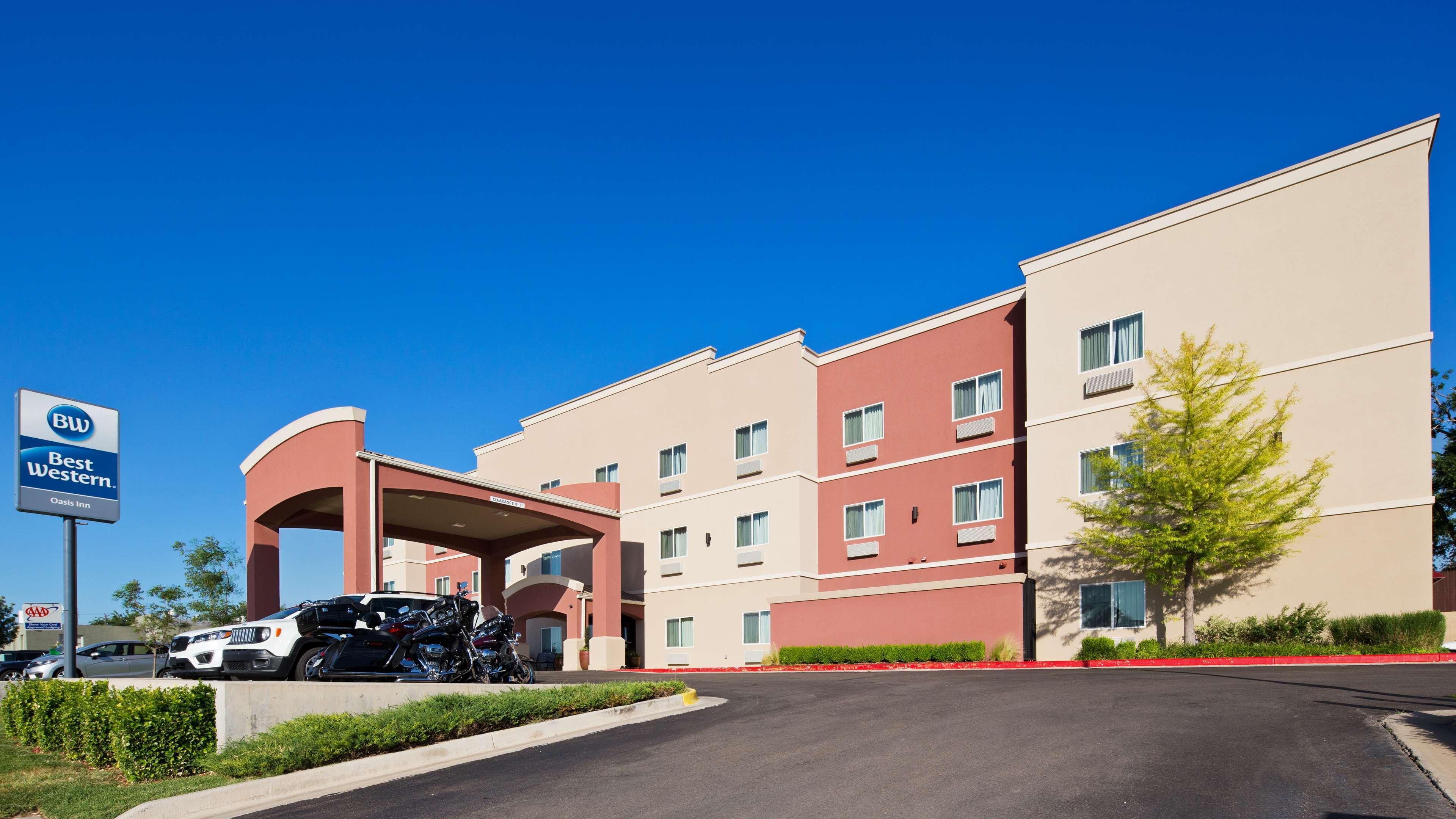 Best Western Oasis Inn Canadian Экстерьер фото