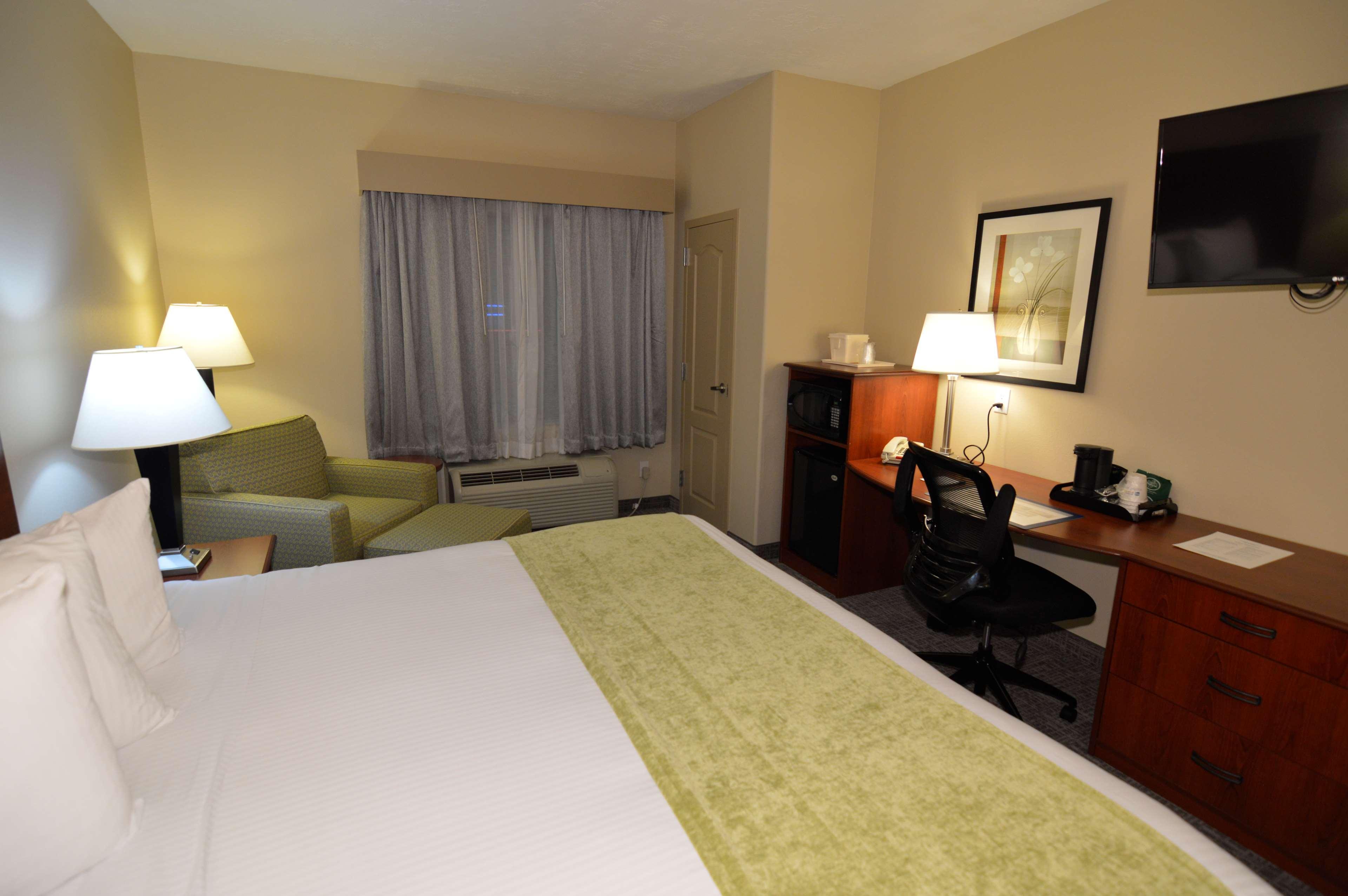 Best Western Oasis Inn Canadian Экстерьер фото