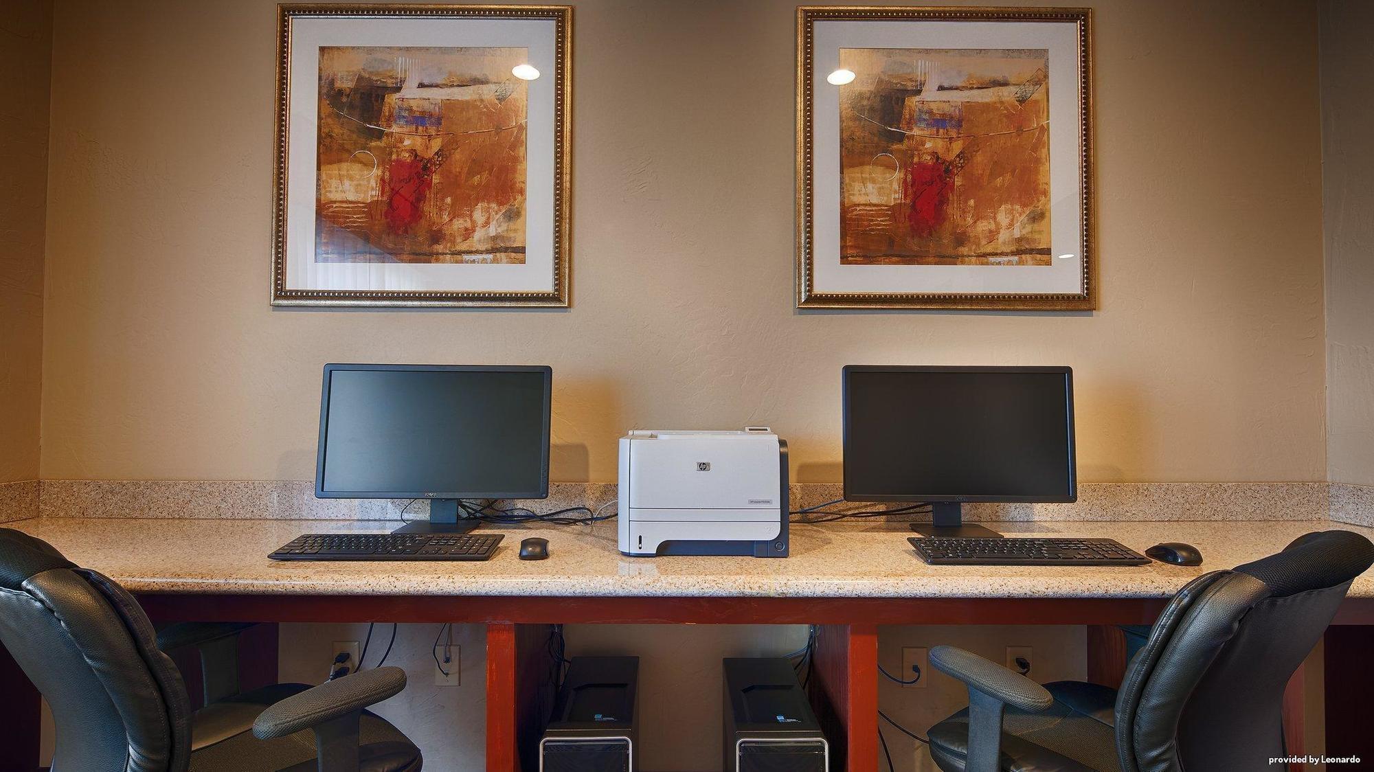 Best Western Oasis Inn Canadian Экстерьер фото