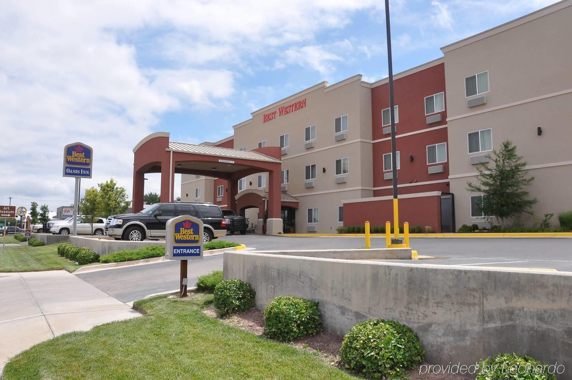 Best Western Oasis Inn Canadian Экстерьер фото
